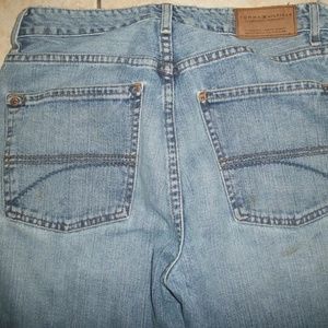 TOMMY HILFIGER Freedom Fit Jeans size 29 X 32